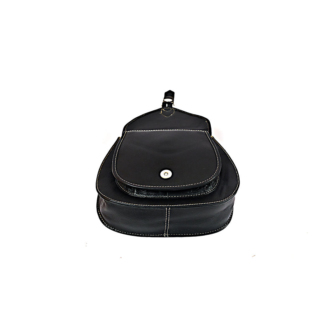 Syraah Sleek Compact Crossbody Bag - Premium Leather in Vibrant Black
